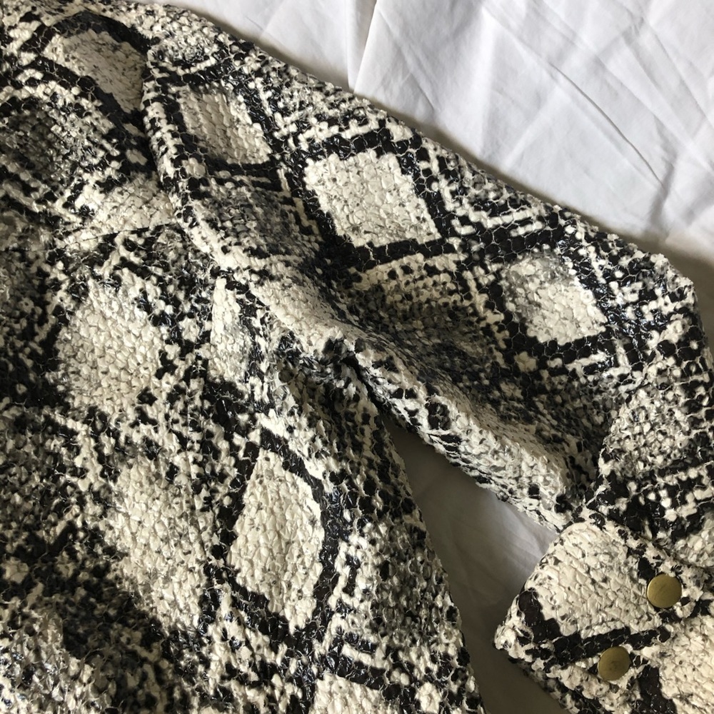 Ruby Rd Faux Snakeskin Croo ZIP Jacket - Picture 5 of 10